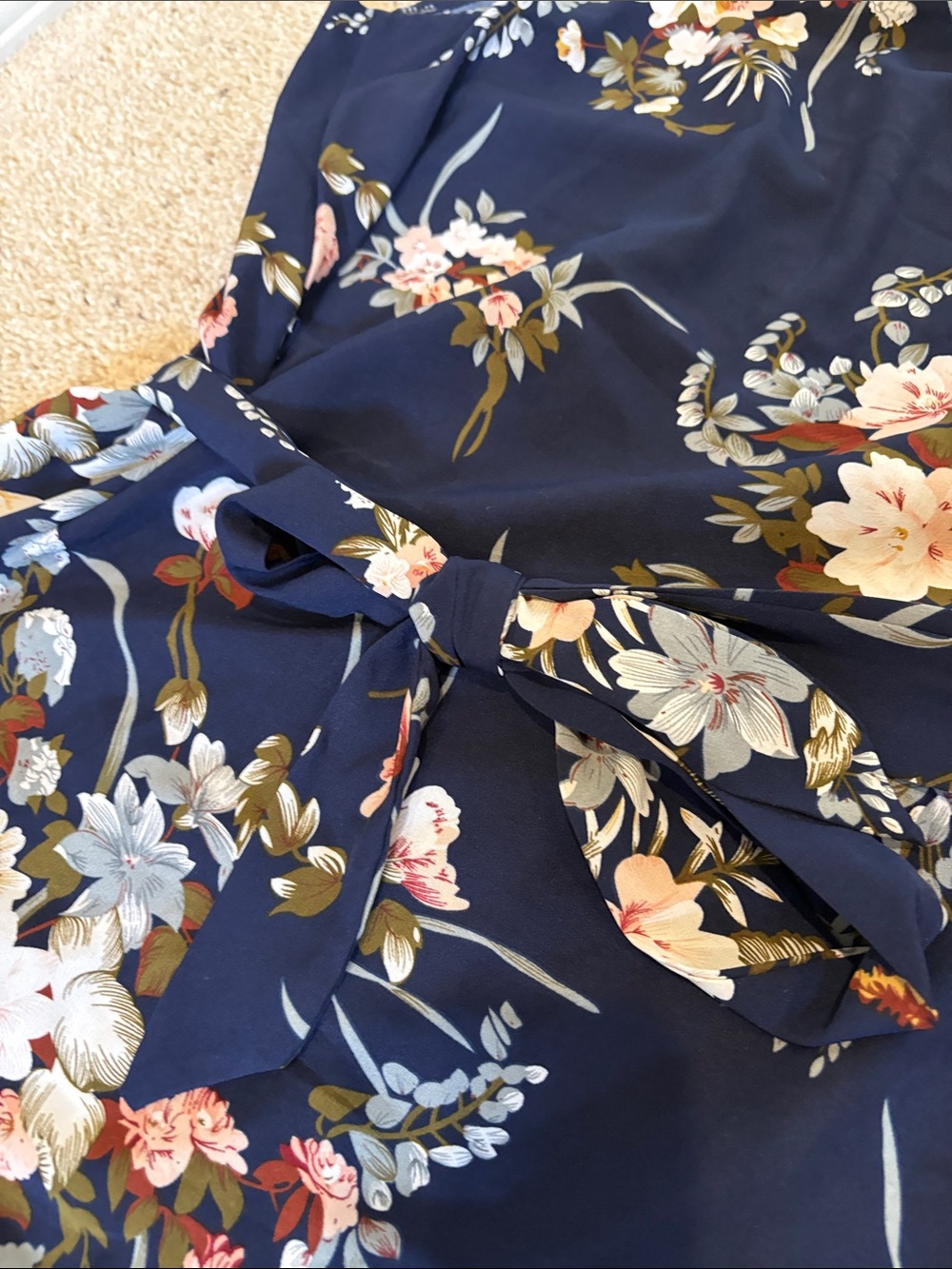 SHEIN Navy Floral Halter Maxi with Pink & Cream Blooms Size Large - Picture 5 of 9
